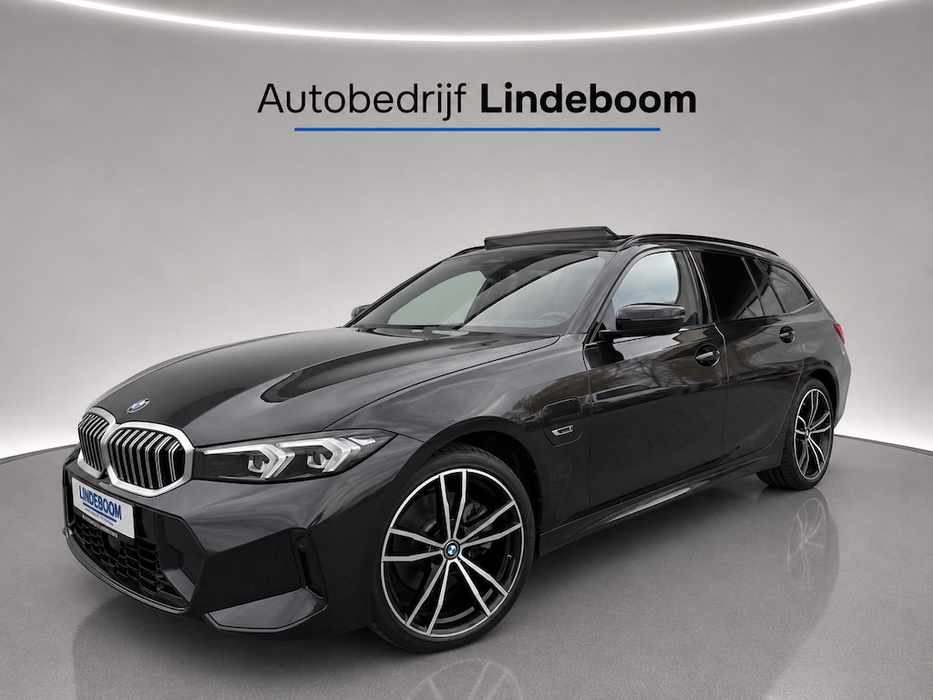 BMW 3-Serie Touring LCI Panoramadak M-Sport Widescreen HUD Memory Seat