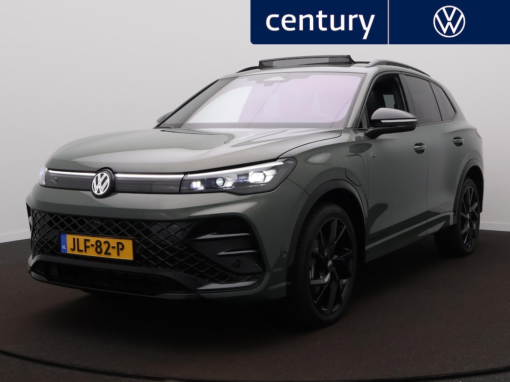 Volkswagen Tiguan R-Line Edition 1.5 eHybrid 150 kW / 204 PK SUV 6 / Leder / Panoramadak / Black Style / Elektr. Trekhaak