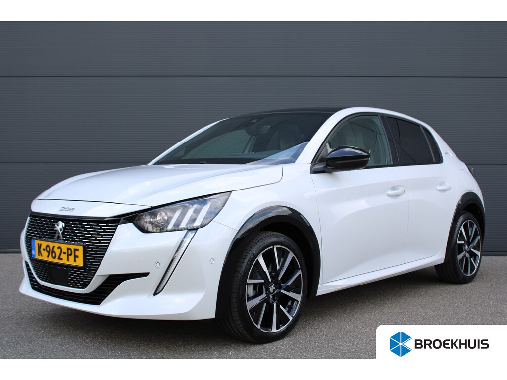 Peugeot 208 1.2 PureTech GT Pack | Navigatie | Camera | Panoramadak | Stoelverwarming | Apple carplay | Full LED |