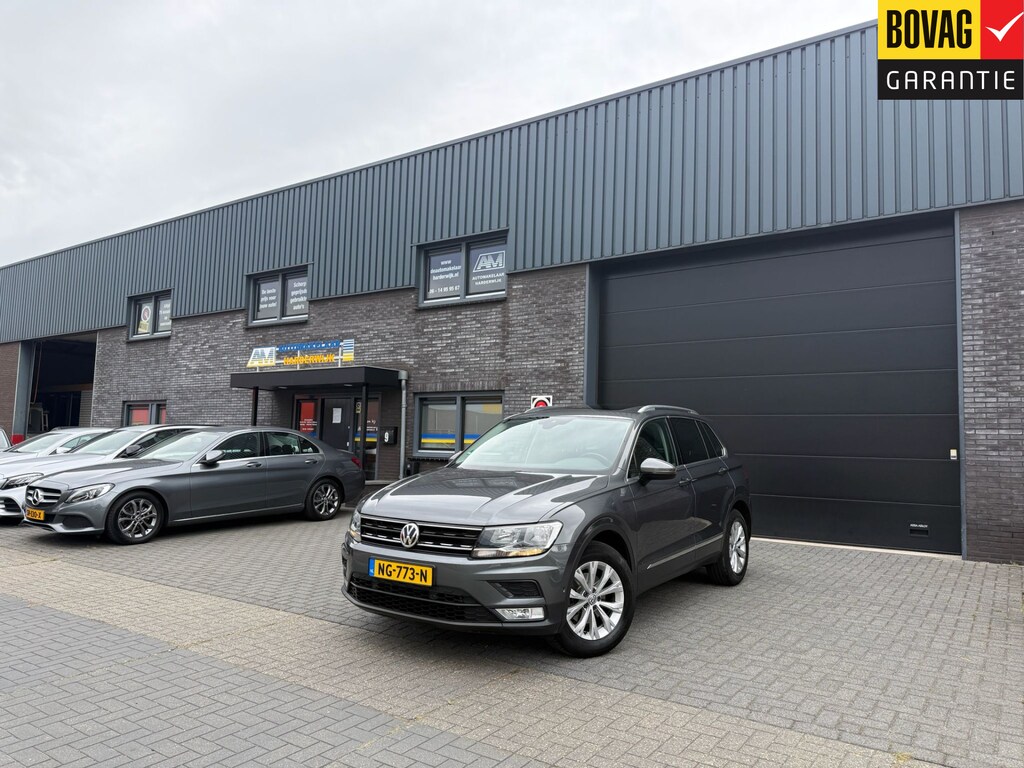 Volkswagen Tiguan 1.4 TSI ACT Connected Series | 1E EIGENAAR | 3/6/12MND GARANTIE | AUTOMAAT | ACC | PANO | TREKHAAK | DAB | CARPLAY | NAVI | STOELVERW |
