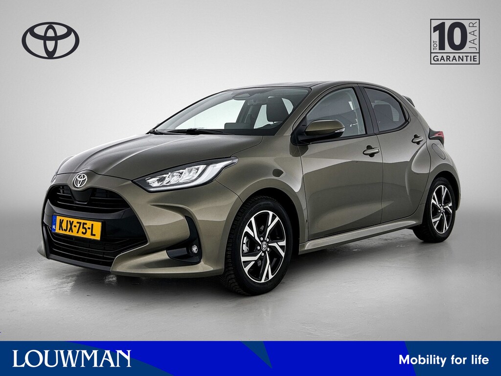 Toyota Yaris 1.5 Hybrid 115 First Edition + | BTW voertuig | Dealeronderhouden | Stoel+stuurverwarming | Apple CarPlay/Android Auto | Climate Control | Cruise Control Adaptive | Achteruitrijcamera |
