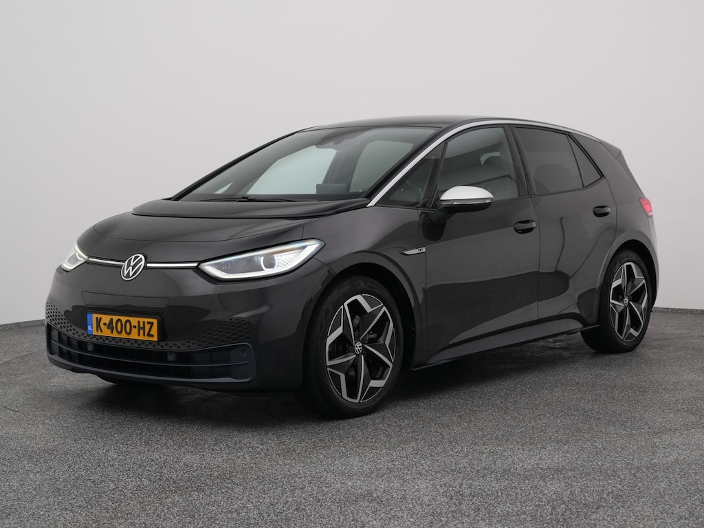 Volkswagen ID.3 First Plus 58 kWh | CAMERA | ADAPTIVE | STOEL- EN STUURVERW. | TREKHAAK