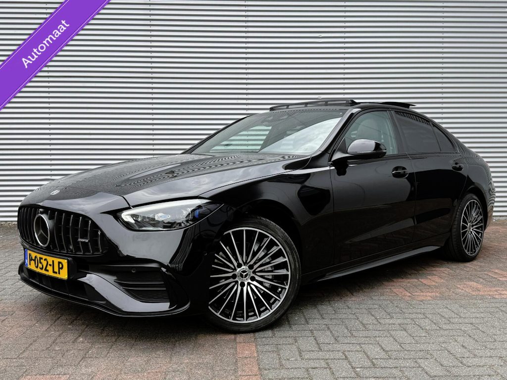 Mercedes-Benz C-klasse C200 AMG Camera Led Cruise Pano Head Up 22 NL Auto Eerste Eigenaar Vol Opties Achterasbesturing Sfeerverlichting Trekhaak Dealer Onderhouden Perfecte Staat