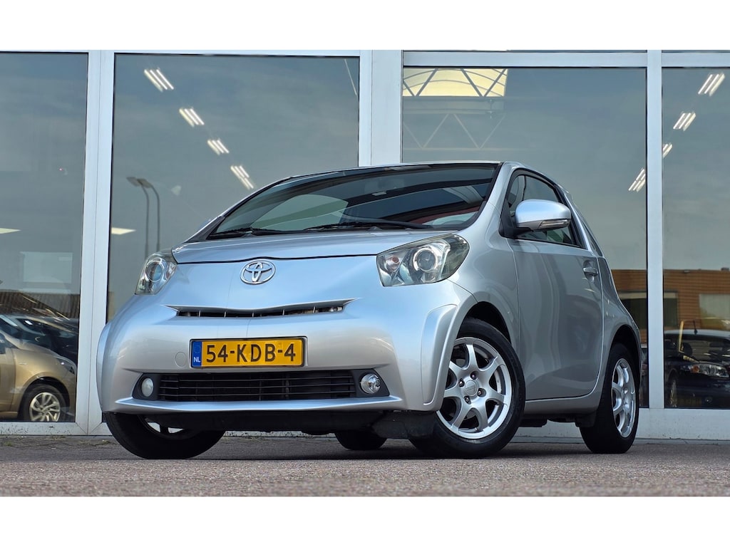 Toyota iQ 1.0 VVTi Aspiration Airco Navi LMV 15'' Bluetooth