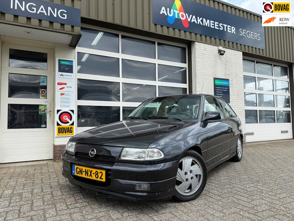 Opel Astra 2.0i-16V GSi|Uniek exemplaar|Punt gaaf|