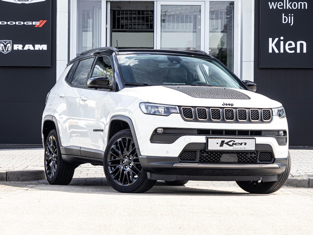 Jeep Compass 1.5T e-Hybrid Upland | Panoramadak | Highway assist | 360 camera | Stoel- en stuurverwarming