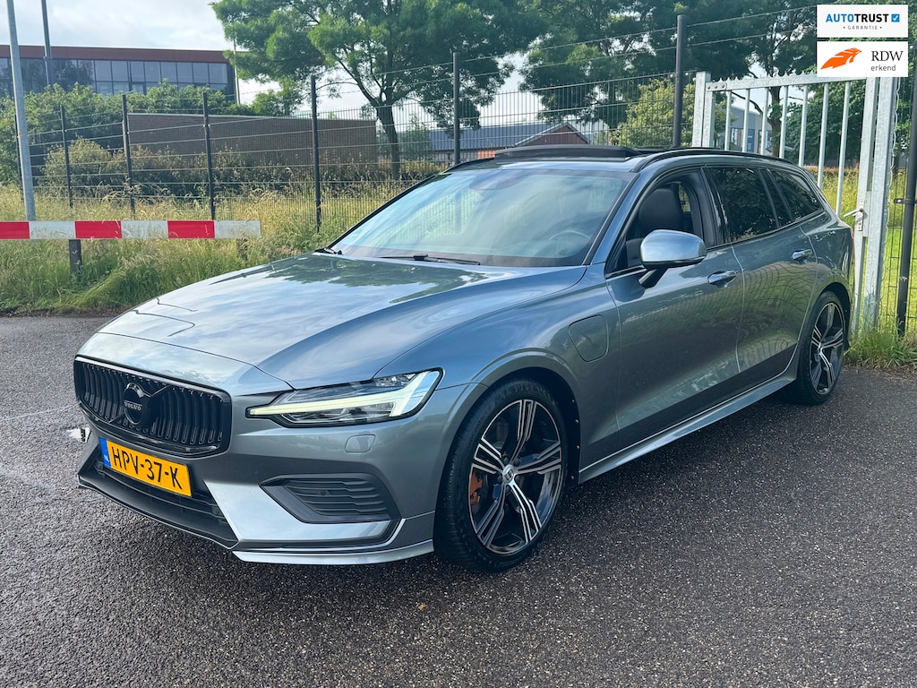 Volvo V60 2.0 T8 390PK Recharge AWD R-Design Panodak LED Trekhaak 19inch