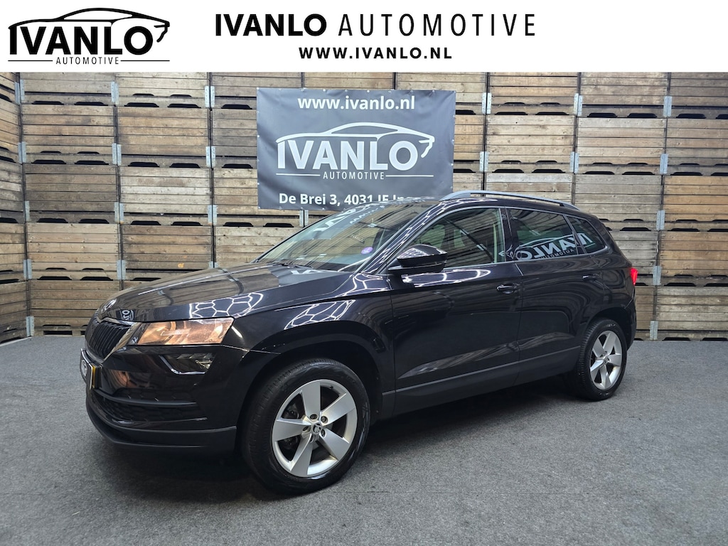 Skoda Karoq 1.0 TSI Ambition Business Navi Carplay trekhaak 17"LM