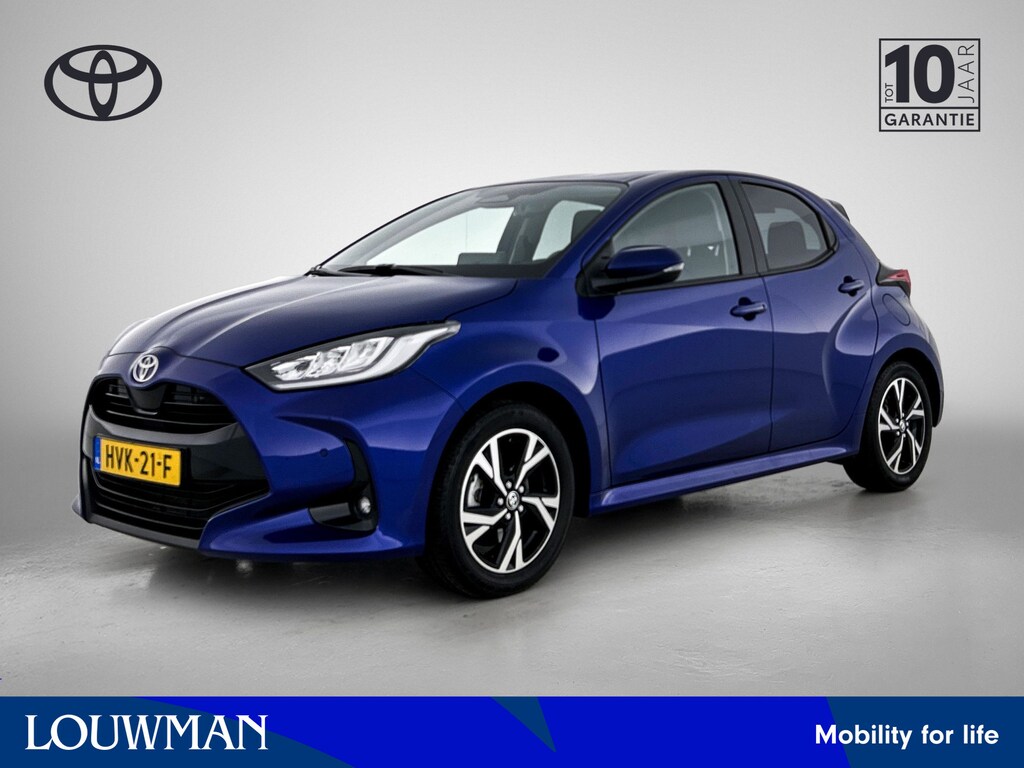 Toyota Yaris 1.5 Hybrid 115 Dynamic Comfort Pack | BTW voertuig | Dealer Onderhouden | Dodehoek detectie | Stoel+Stuurverwarming | Parkeersensoren voor+achter | Draadloze telefoonlader | Apple CarPlay/Android Auto |