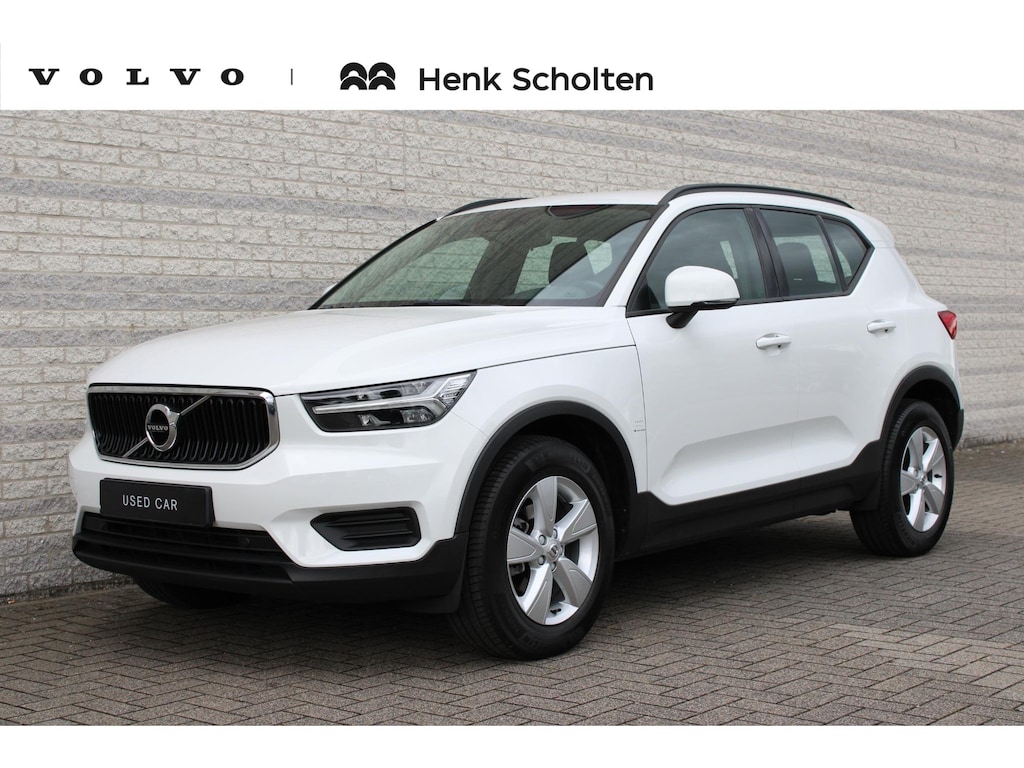Volvo XC40 1.5 T2 Momentum Core | Bluetooth telefoonvoorbereiding | Bots waarschuwing systeem | Buitenspiegels elektrisch verstel- en verwarmbaar | Keyless entry/start | Cruise control | Lederen & stof bekleding | Lendesteunen (verstelbaar) | Start/stop systeem | Voorstoelen in hoogte verstelbaar