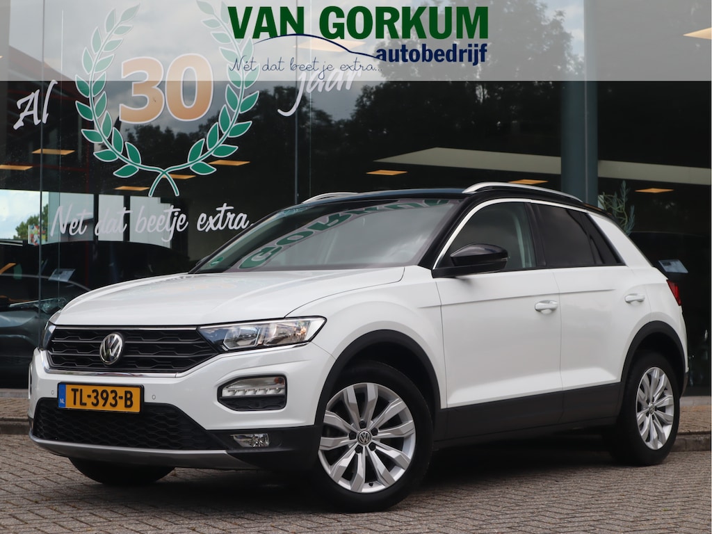 Volkswagen T-Roc 1.5 TSI Style Navi / Clima / Handgesch / Dealer onderhouden / Nieuwe Apk / BTW AUTO / 1e eigenaar / 150PK!
