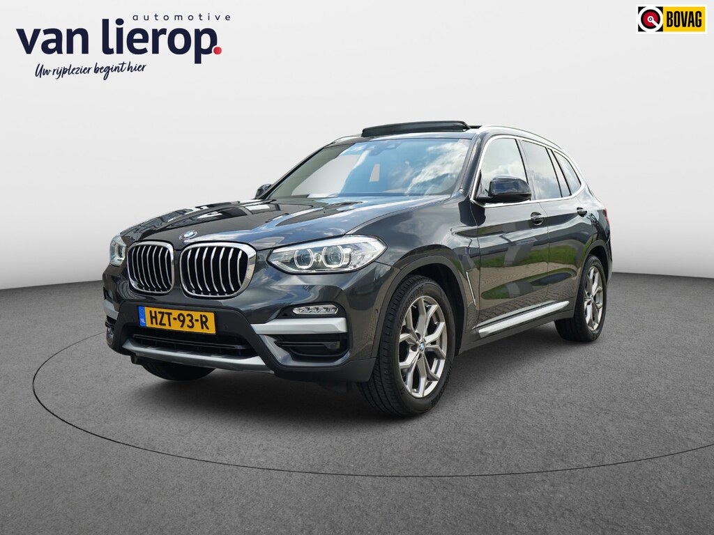 BMW X3 XDrive20i Launch Edition High Executive|LEDER|PANO|SFEERVERL