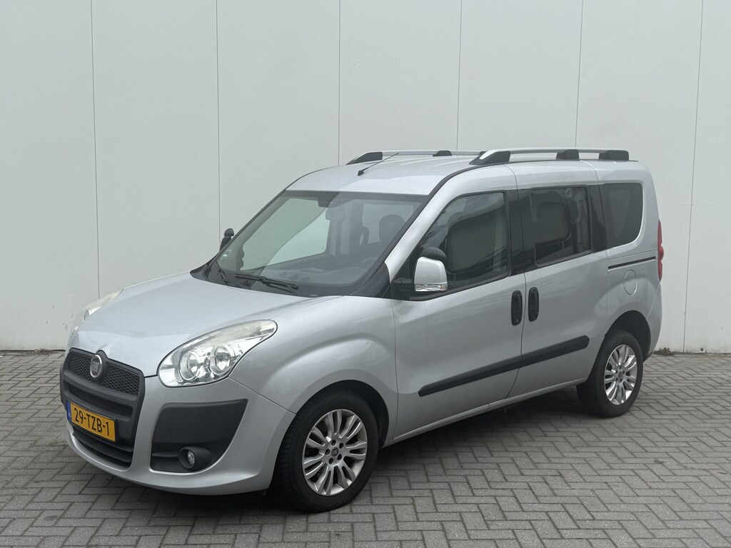 Fiat Doblò 1.4 T-Jet 120pk Rolstoelauto 3+1 - XXL Freedom Bodemverlaging (160 Cm Binnen hoogte) - Rolstoelvervoer