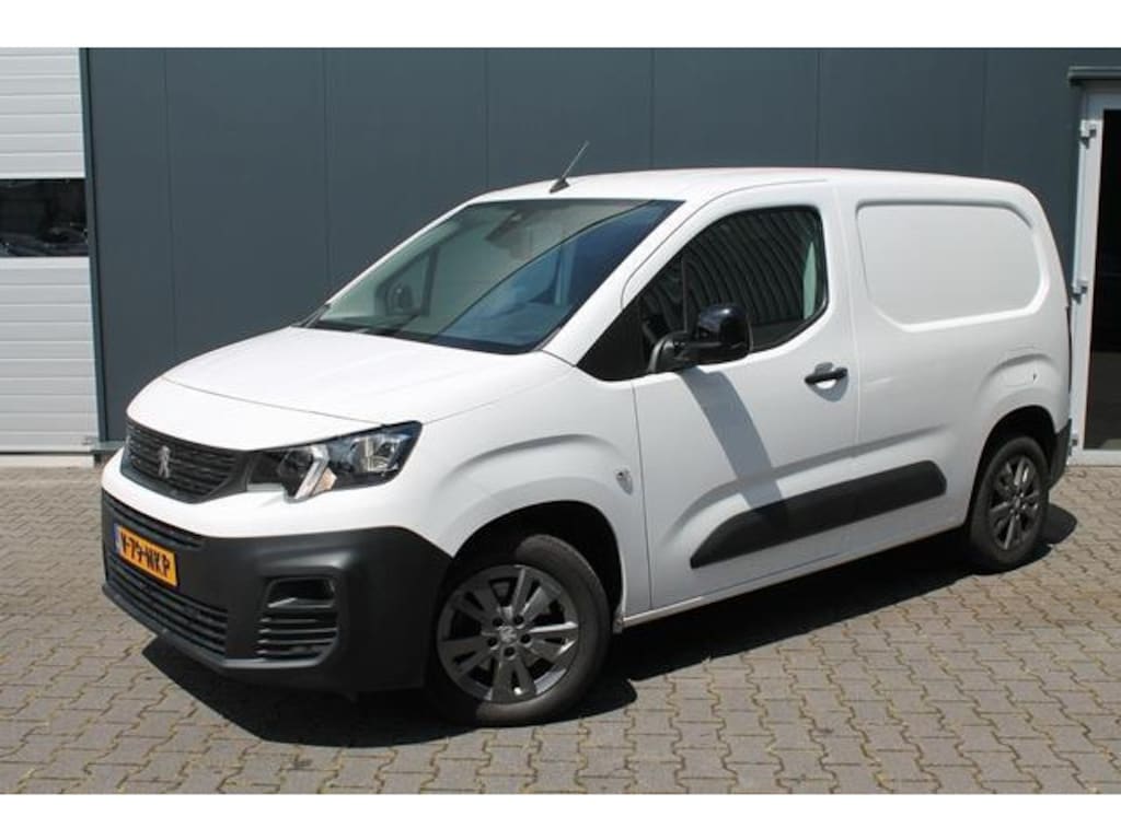 Peugeot Partner 1.5 BlueHDI Asphalt Automaat | Trekhaak | 3 zits | Airco