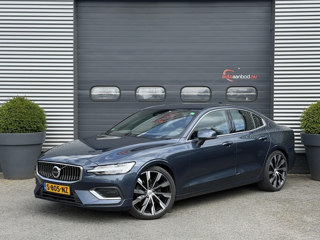 Volvo S60 2.0 B4 Plus Bright | Camera | Navigatie | 20 Inch Lichtmetalen Velgen | DAB | LED |