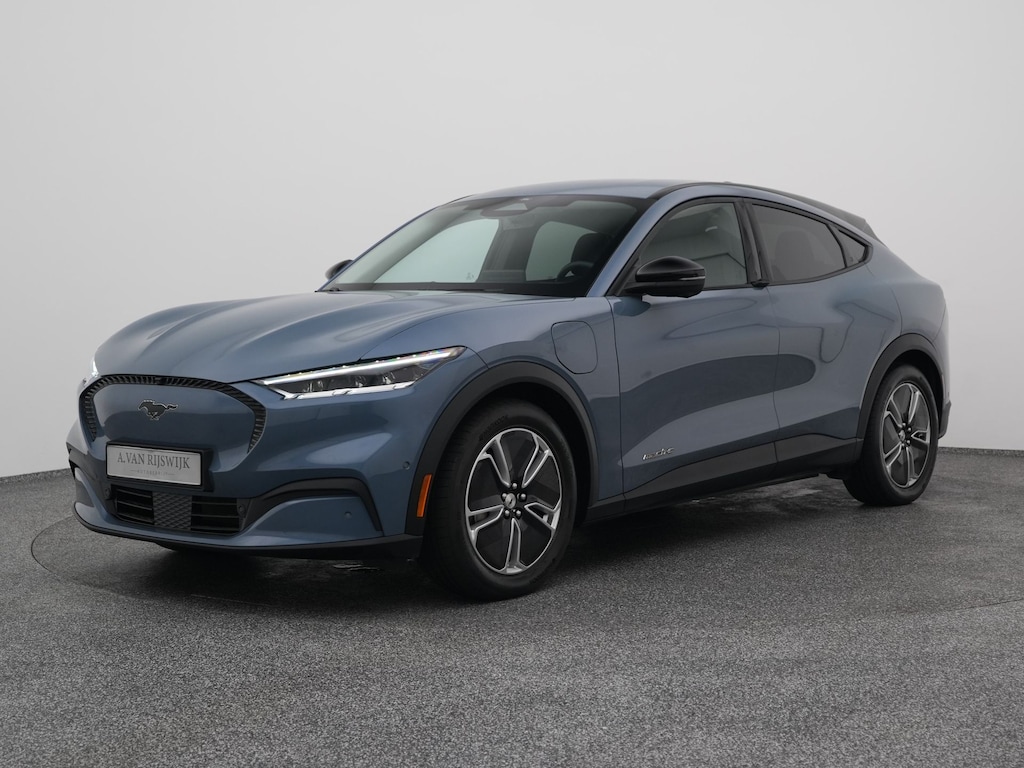 Ford Mustang Mach-E Standard RWD 75 kWh | 360° | ADAPTIVE | STOEL- EN STUURVERW.