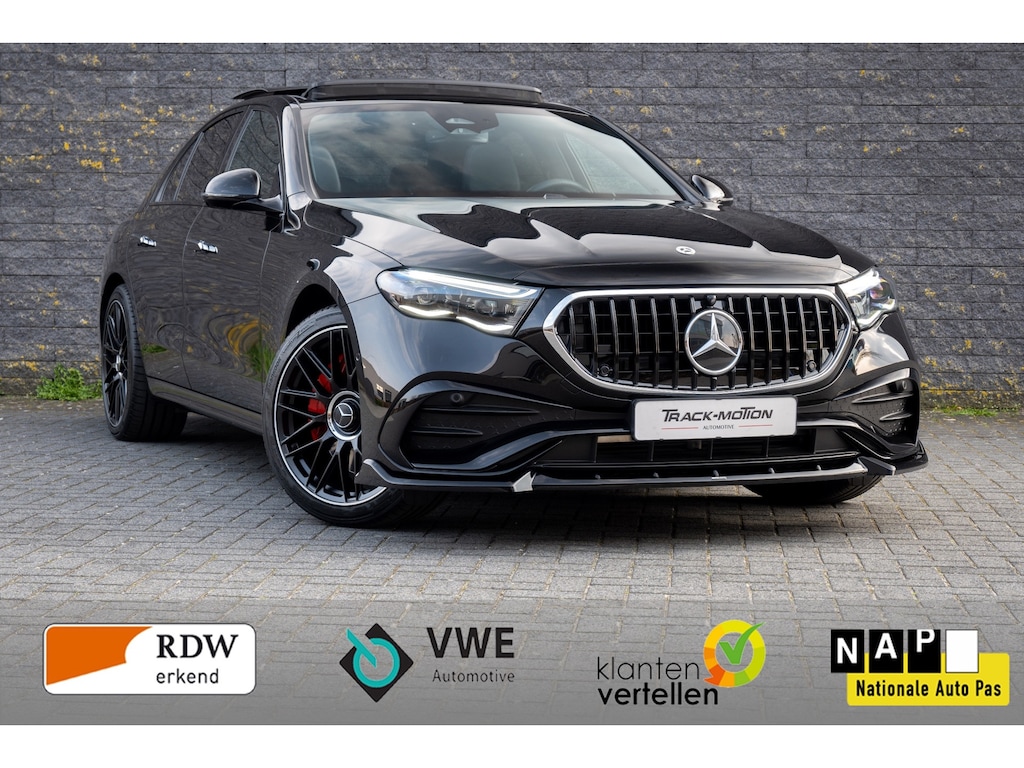 Mercedes-Benz E-klasse 300 e AMG Line Panoramadak Black & Black