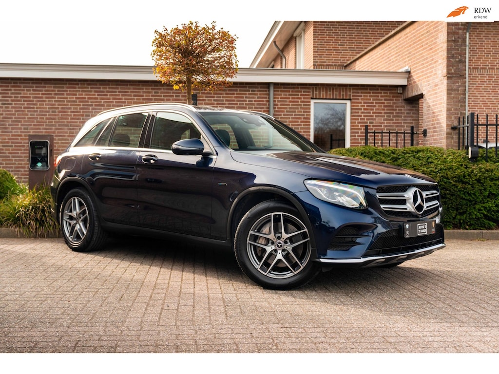 Mercedes-Benz GLC 350e 4MATIC Business Solution AMG Luchtvering Burmester 360 Camera 19''