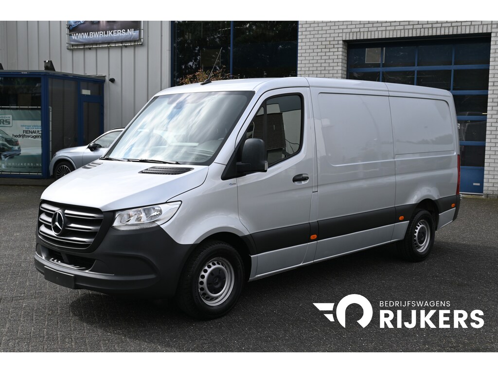 Mercedes-Benz Sprinter 316 CDI L2H1 MBUX met Camera, Apple Carplay/Android Auto, Trekhaak