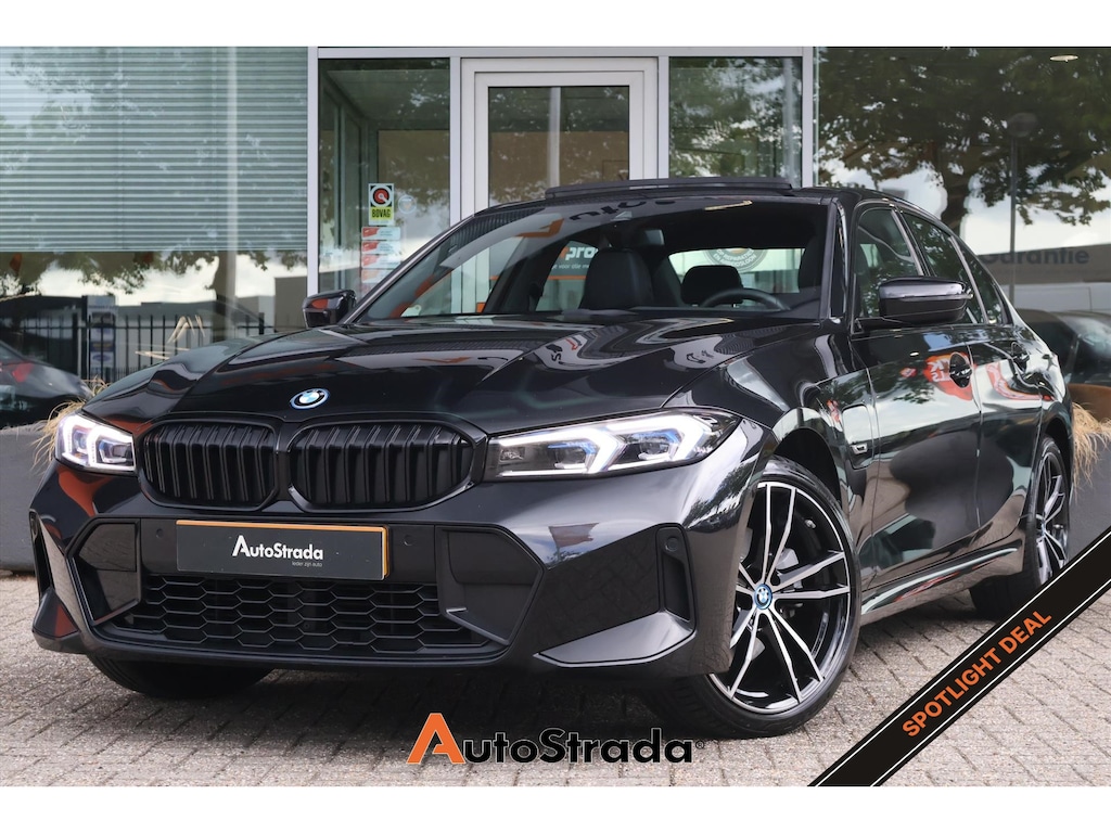 BMW 3-Serie (g20) 320e M-Sport 204pk SoH 96% | Sfeer | Camera | Pano | Trekhaak | Adaptive LED | Cruise | Carplay | HUD