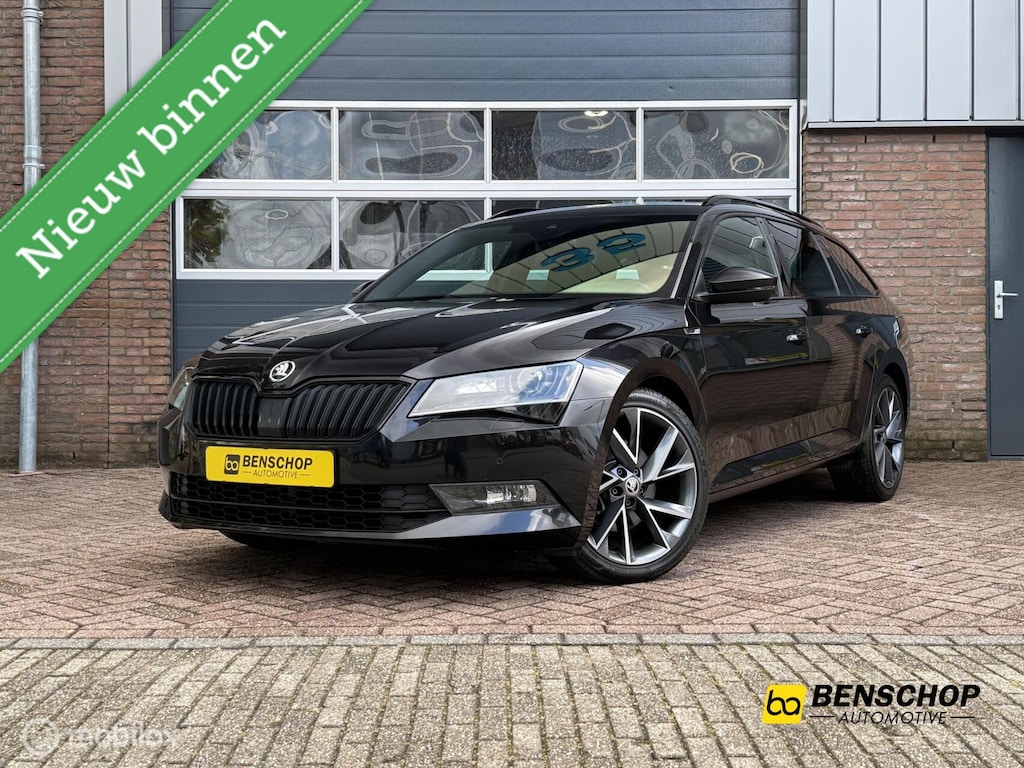 Skoda Superb Combi 1.8 TSI Sportline Kuipstoelen Navi Carplay Memory Alcantara