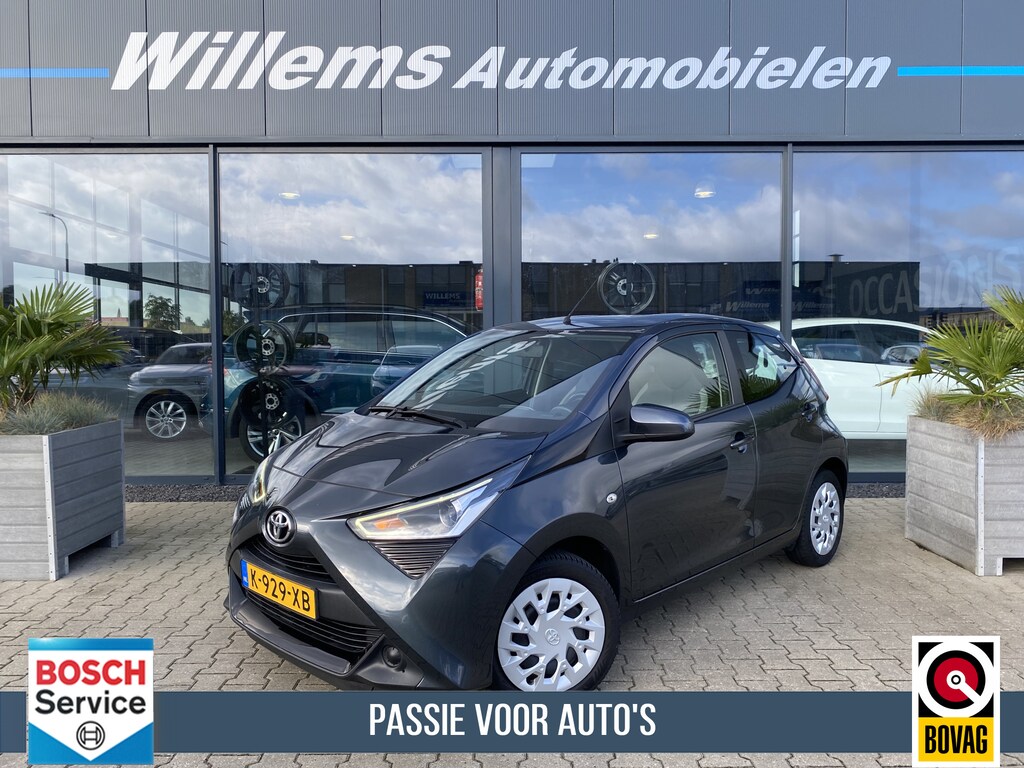 Toyota Aygo 1.0 VVT-i x-play App Connect, Airco & Camera
