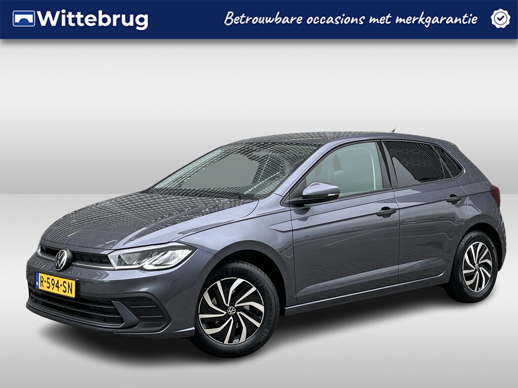 Volkswagen Polo 1.0 TSI Life / Navigatie / App connect / Parkeersensoren V+A / Lichtmetaal 15 inch /
