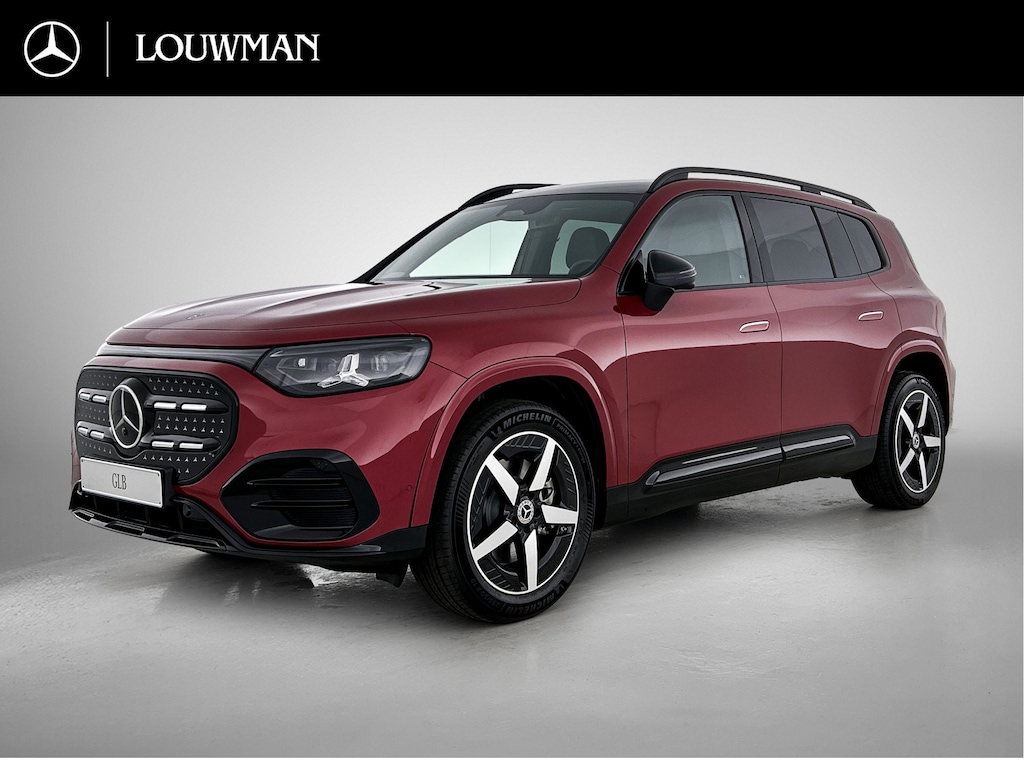Mercedes-Benz GLB 250+ Business Solution AMG 7p. 85.5 kWh | Premium Plus pakket | Winterpakket | Nightpakket | Trekhaak | Vast panoramadak | GUARD 360° | Warmtewerend, donkergetint glas | Burmester® 3D surround sound system |