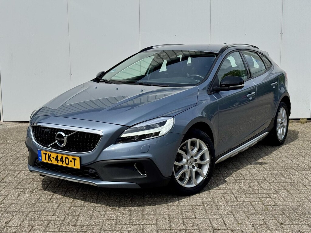 Volvo V40 Cross Country 1.5 T3 Edition+ Automaat|Adaptive Cruise|Trekhaak|BLIS