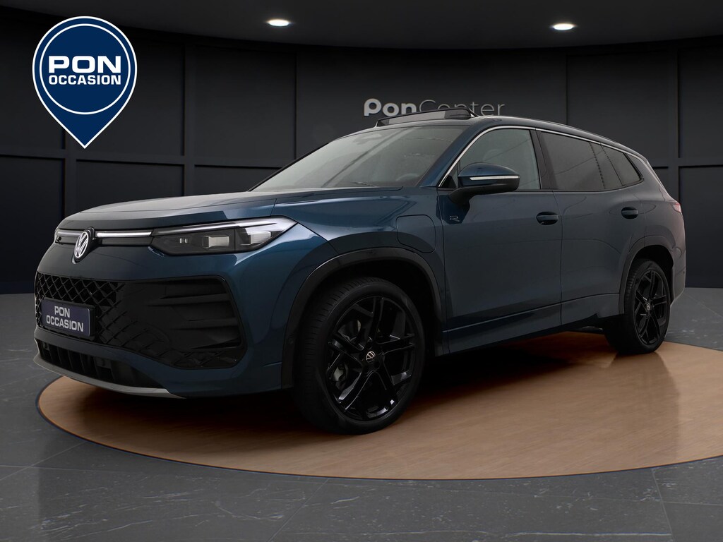 Volkswagen Tayron 1.5 eHybrid R-Line | Pano Dak | Trekhaak | Camera | Side Assist | ACC | Elek. Achterklep | Stuur-/Stoelverwarming | Spiegelpakket | Sportstoelen | 20'' |