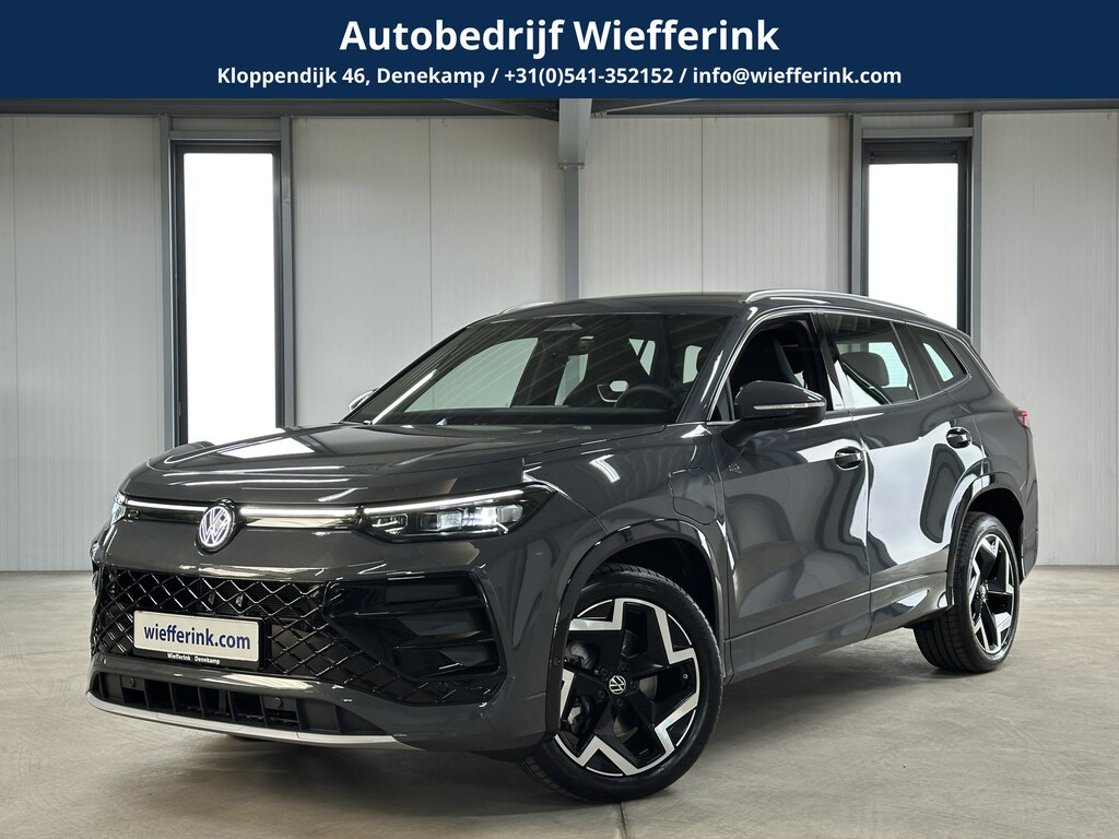 Volkswagen Tayron 1.5 eHybrid R-Line | Trekhaak-pakket | Navigatie-pakket | Stoel- & stuurverwarming