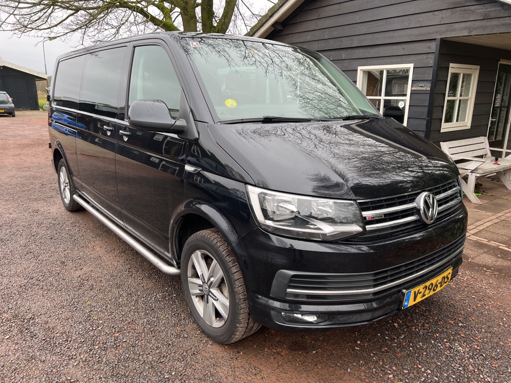 Volkswagen Transporter 2.0 TDI L2H1 DC Aut. 4M Highline