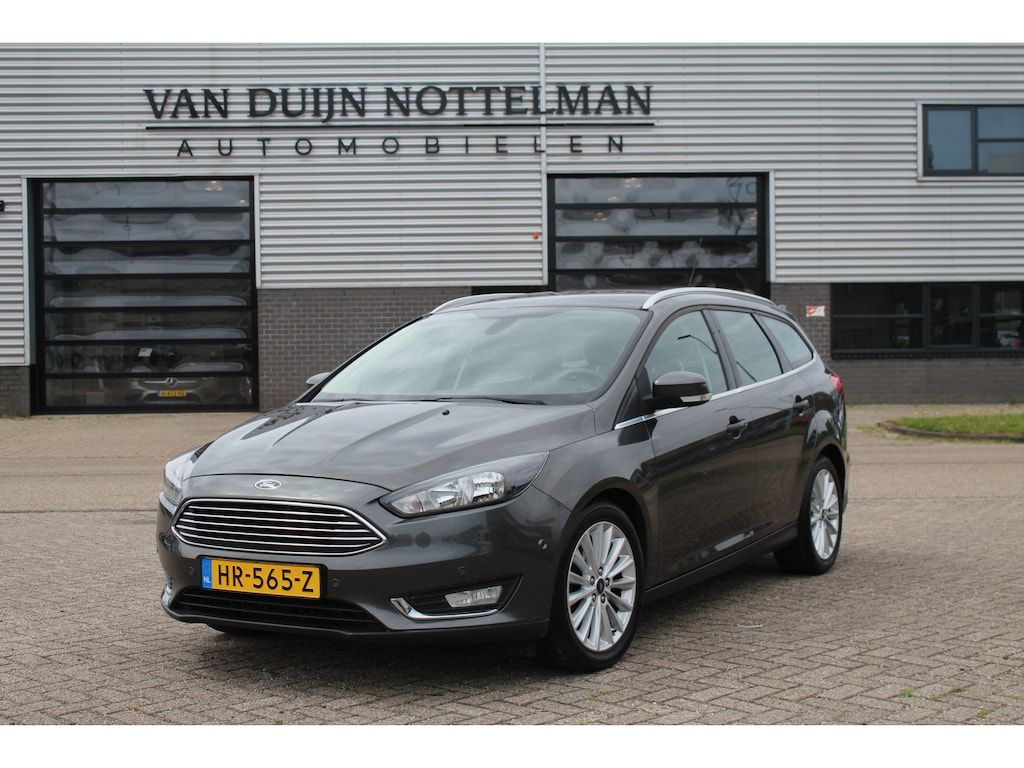 Ford Focus Wagon 1.0 Titanium Edition / Navigatie / Cruise / Trekhaak / N.A.P.