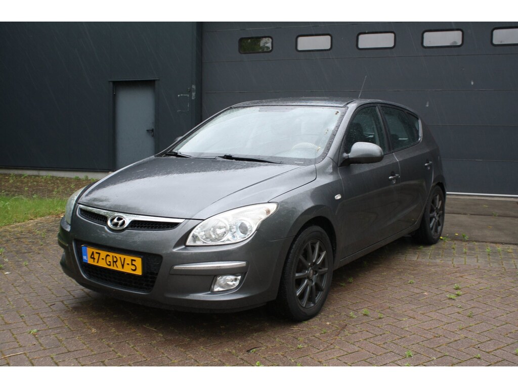 Hyundai i30 1.6i Dynamic