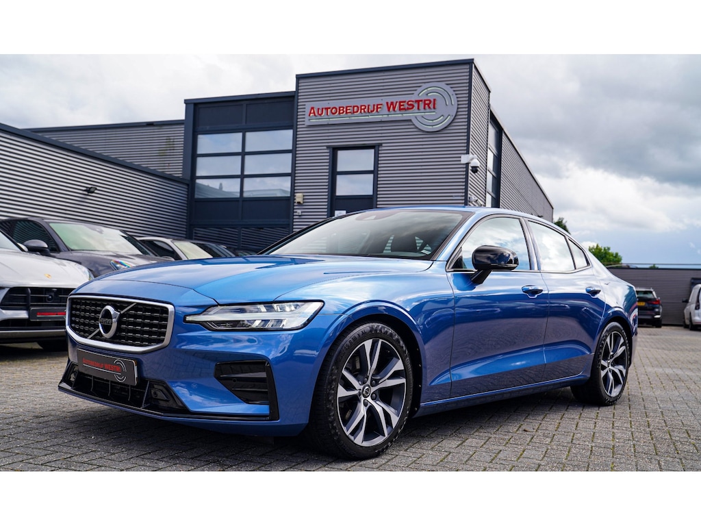 Volvo S60 2.0 T4 R-Design | Luxe R-design stoelen | Trekhaak | Memory stoelen | Camera | Carplay