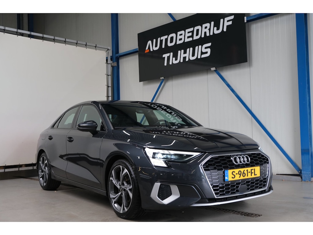 Audi A3 Limousine 35 TFSI S-Edition - Automaat - Airco, Cruise, Carplay, Lederen bekleding, Virtual Display, Stoelverwarming.