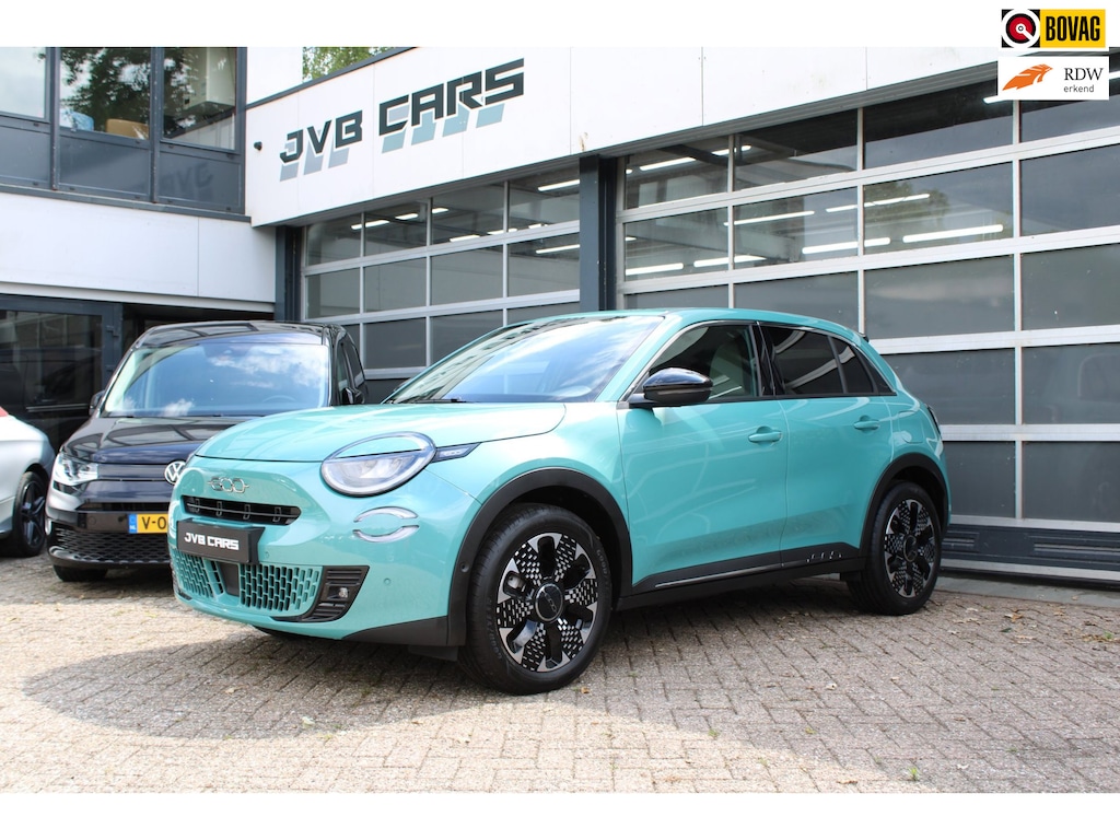Fiat 600 1.2 Hybrid La Prima