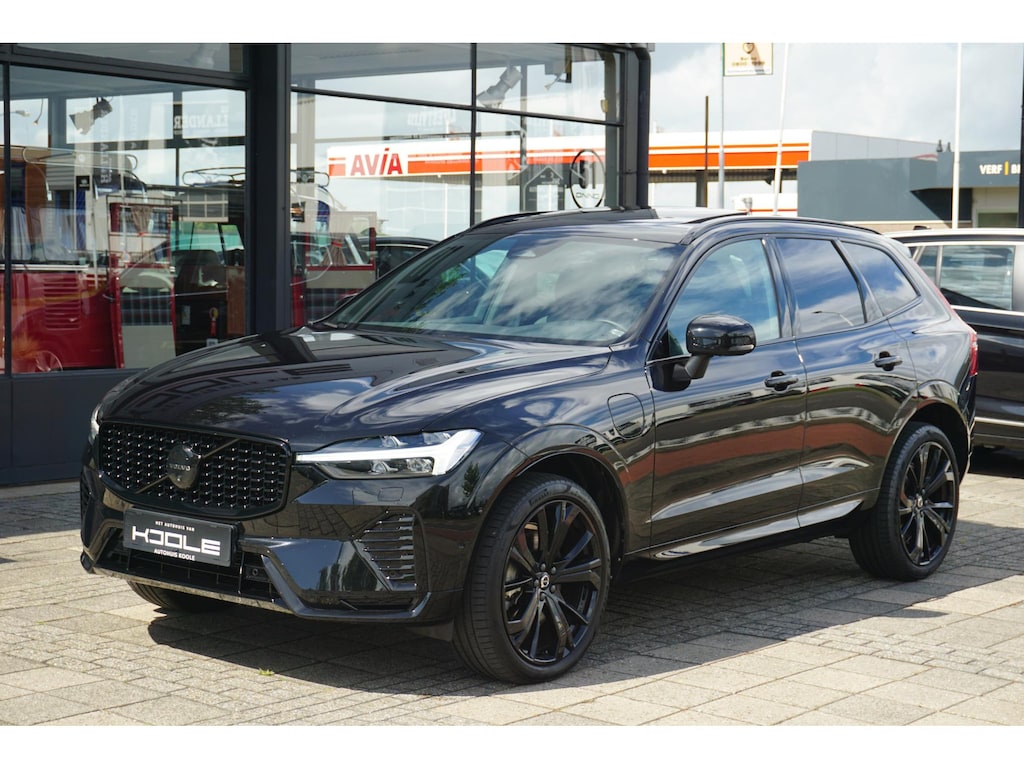 Volvo XC60 2.0 T6 Plug-in hybrid AWD Plus Black Edition | Pano | H&K | 360 | LED