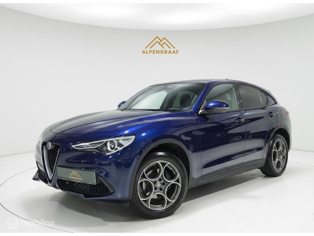Alfa Romeo Stelvio 2.0 T 280PK Q4 AWD Super Veloce Pack|Keyless|Leder|Trekhaak|bi-xenon|Camera|Navi|