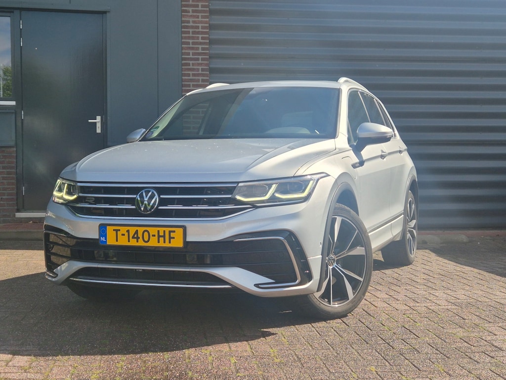 Volkswagen Tiguan 1.4 TSI eHybrid | R-Line Business | Trekgew. 1800 KG | Veel opties 2023 | NL-auto | 1- eig. |