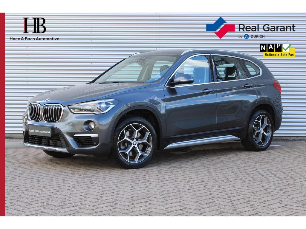 BMW X1 sDrive20i Orange Ed Trekhaak/Sportstoel/Groot NAVI