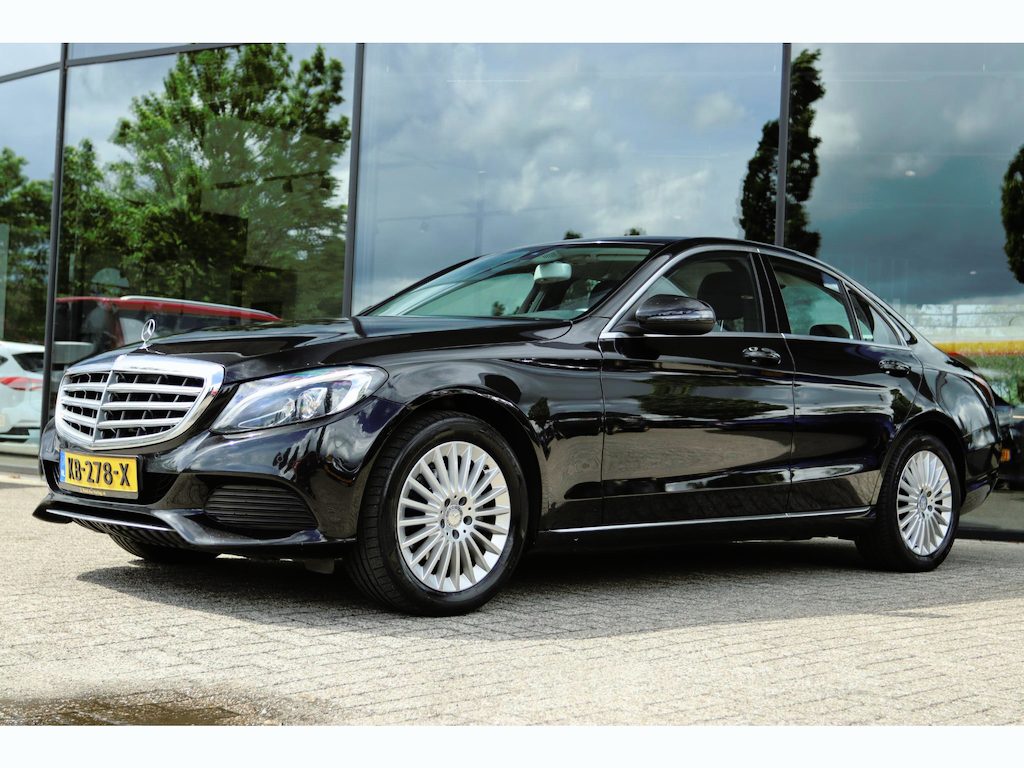 Mercedes-Benz C-klasse 180 LEASE EDITION AUT. | TREKHAAK | LED | NAVI | LMV