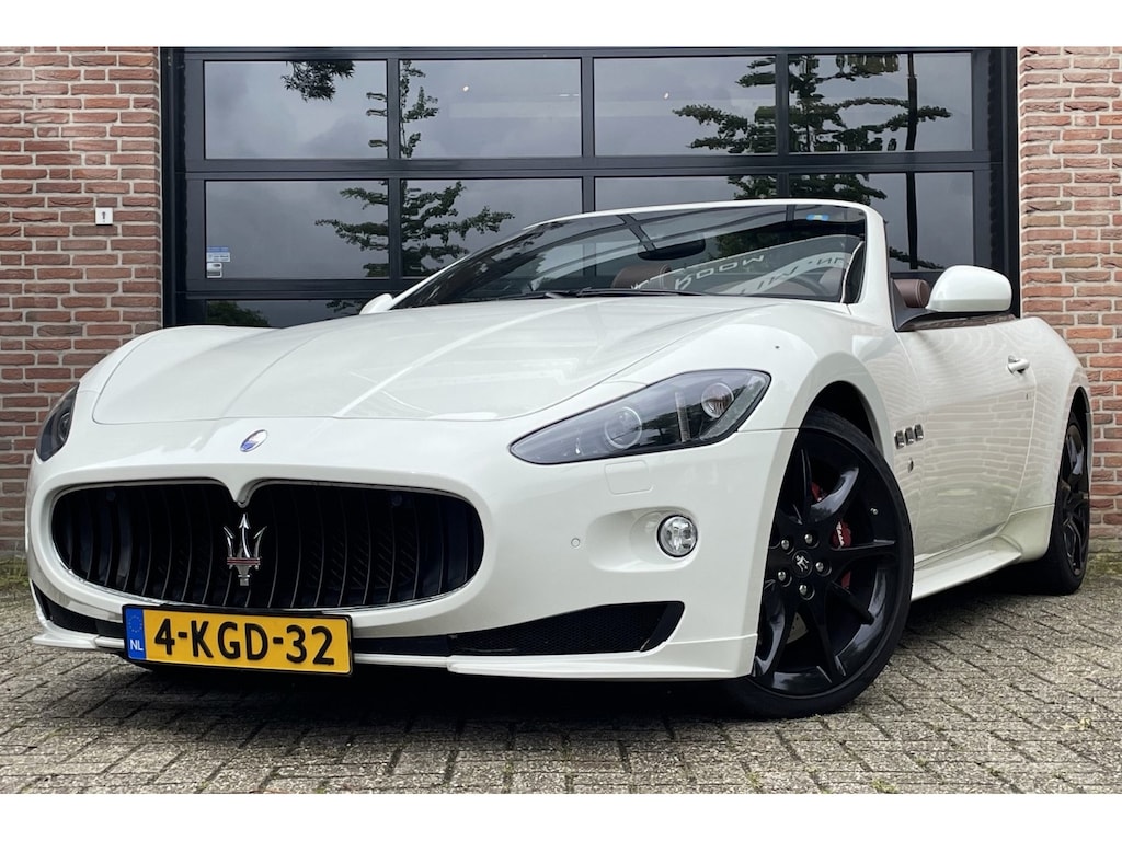 Maserati GranCabrio 4.7 V8 Sport NL-AUTO Uniek *21.000km* BruinLeder BOSE '13