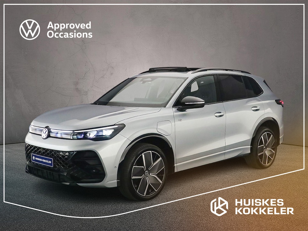 Volkswagen Tiguan R-Line Edition 1.5 TSI eHybrid 272pk DSG Automaat Trekhaak, Black Style, Panoramadak, Adaptive cruise control, 360 camera, Navigatie