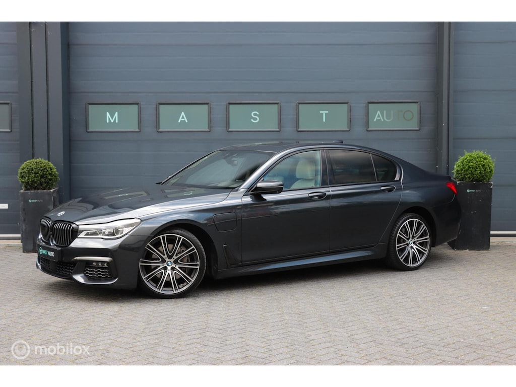 BMW 7-Serie 740e iPerformance High Executive|HUD|H&K|Massage|ACC|Soft close