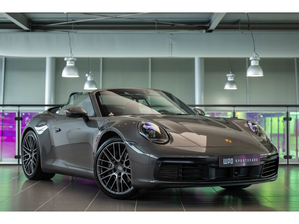 Porsche 992 Cabrio 3.0 Carrera 4