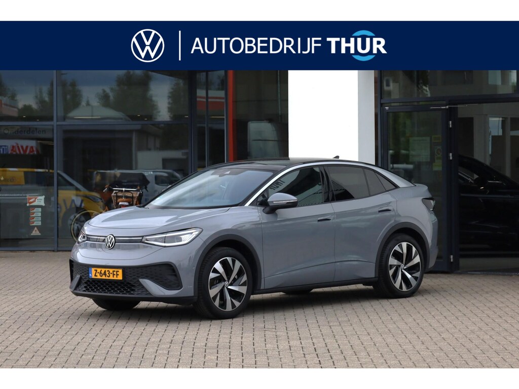 Volkswagen ID.5 Pro Business 77 kWh SOH 97,91% | 286PK / 210kW, Harman & Kardon multimedia pakket plus, navigatie, LED Matrix (IQ.Lights), lederen / alcantara bekleding, verwarmbare voorstoelen, verwarmbaar multifunctioneel lederen stuurwiel, 20" 'Drammen' LMV, keyless go & entry, achteruitrijcamera (rear view), parkeersensoren voor en achter (pdc), adaptieve cruise control (acc), Apple Carplay & Android Auto, sfeerverlichting, elektrische achterklep, elektrisch verstel-, verwarm- en inklapbare buitenspiegels etc.
