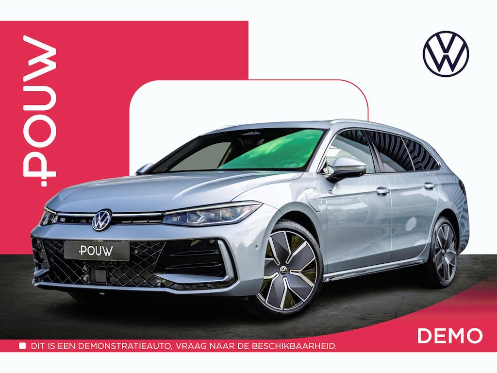 Volkswagen Passat Variant 1.5 eHybrid 204pk R-Line Edition | Panoramadak | Trekhaak | Harman Kardon Audio