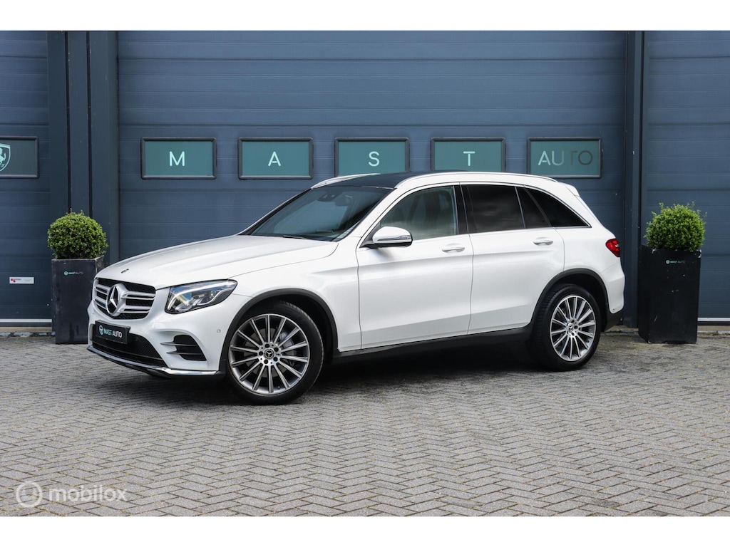 Mercedes-Benz GLC 250 4MATIC|AMG|PANO|Camera|Keyless|LED