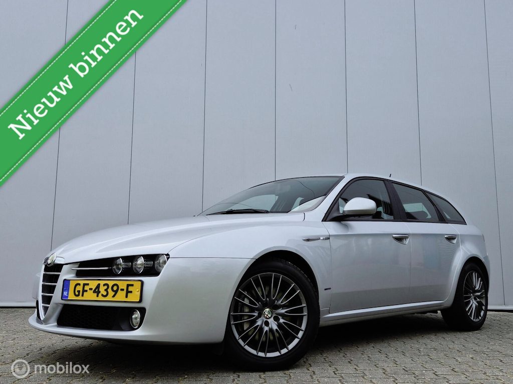 Alfa Romeo 159 Sportwagon 1.7 T DISTINCTIVE/CLIMATE/TREKHAAK/17''LMV/NAVI/BLUETOOTH